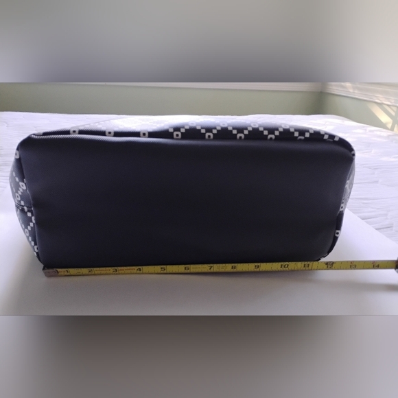 NWT - Kenneth Cole Reaction Black & White PVC Tote Bag H 10" × L 17" × D 6" - Picture 5 of 8